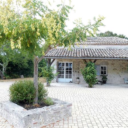 Le Colombier Bed & Breakfast Villeneuve-sur-Lot Bagian luar foto