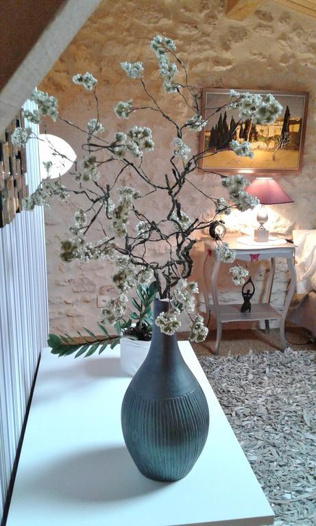 Le Colombier Bed & Breakfast Villeneuve-sur-Lot Bagian luar foto