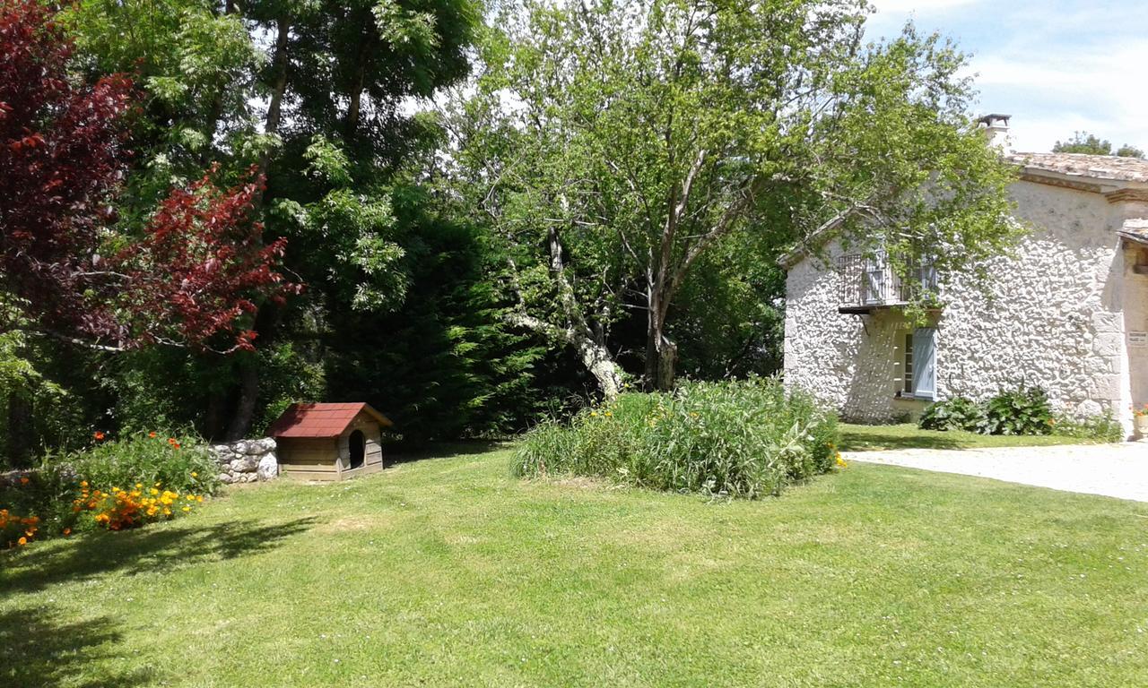 Le Colombier Bed & Breakfast Villeneuve-sur-Lot Bagian luar foto